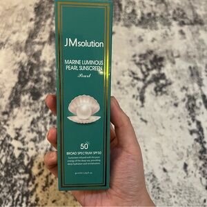 JMsolution Marine Luminous Pearl Sunscreen k beauty
